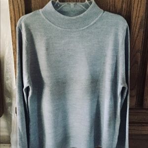 Gray Sag Harbor sweater
